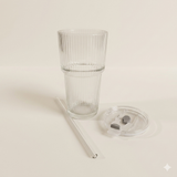 Glazen beker met rietje 600 ml
